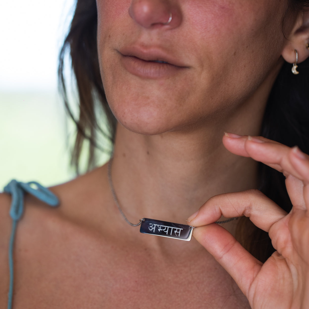 Confidence Horizontal Bar Abhyāsa Necklace