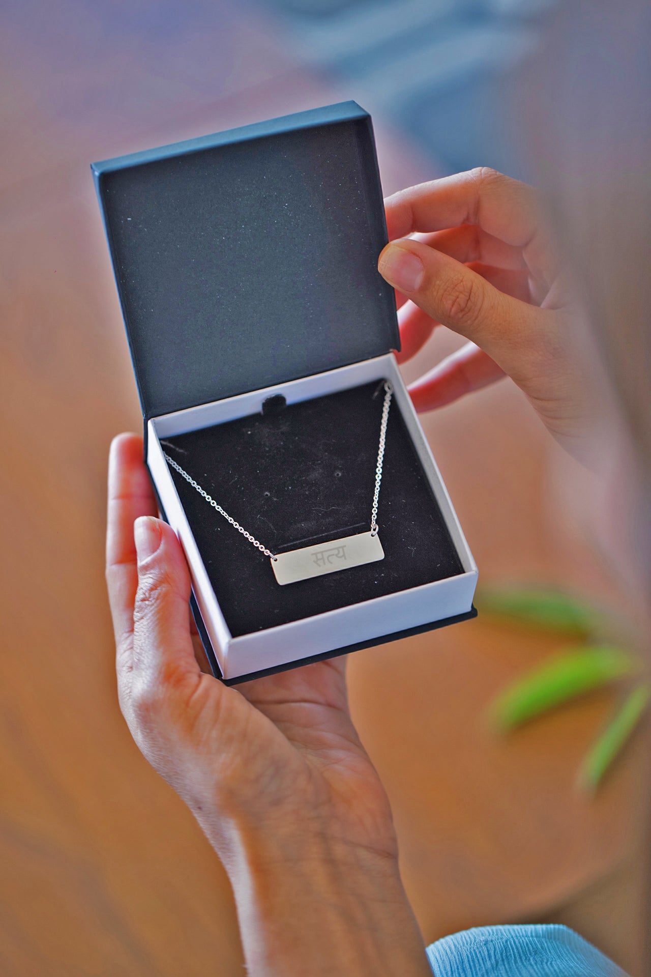Truth Horizontal Satya Bar Necklace
